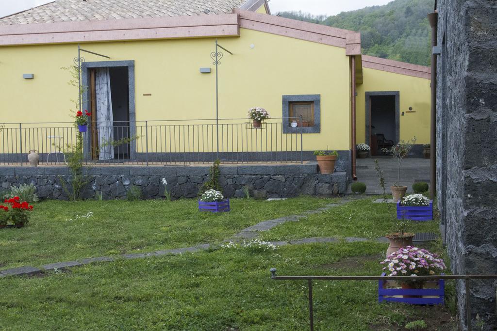 SantʼAlfio Viola Nel Parcoヴィラ エクステリア 写真